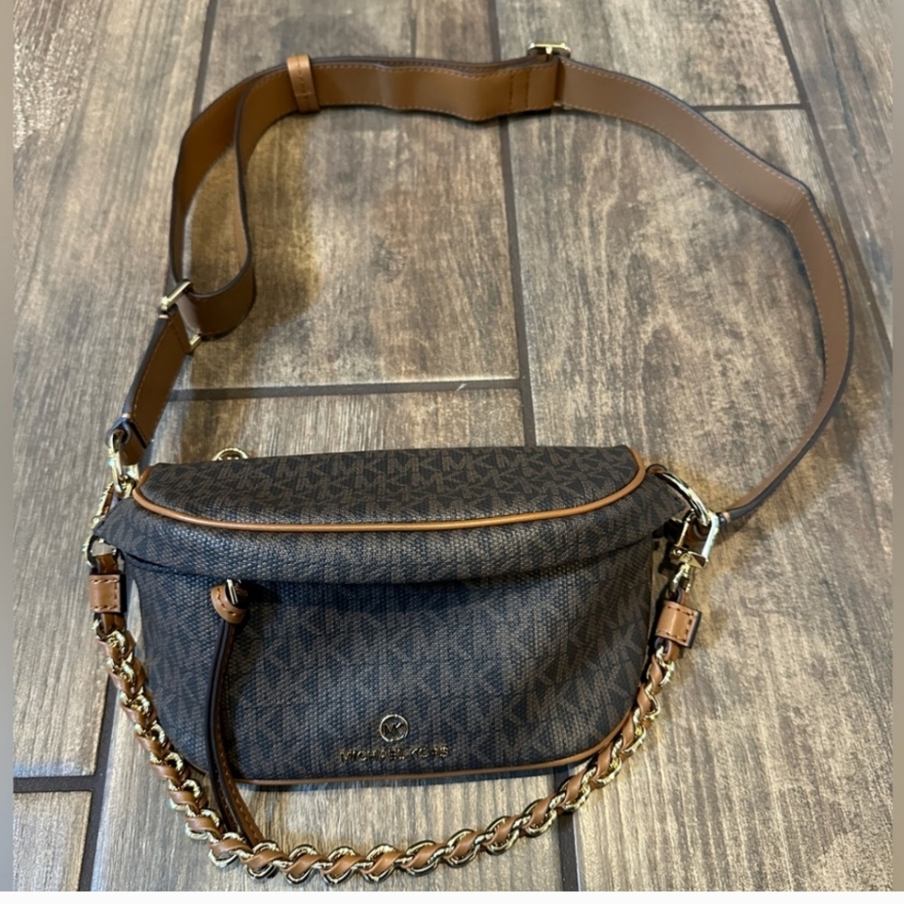 Michael Kors Slater fanny pack